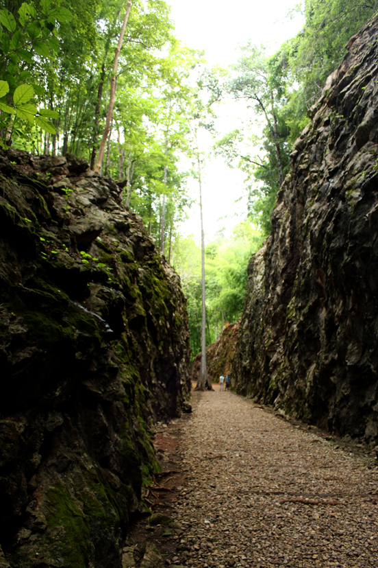 One Day   Kanchanaburi Discovery- Erawan Falls, Hellfire Pass, Death Railway And Bridge Over The Riv